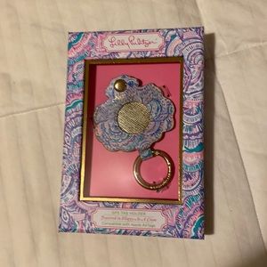 Lily Pulitzer air tag holder